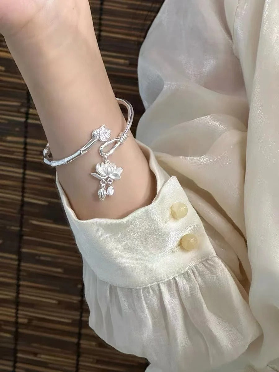 Kiềng Tay Liên Hoa - Bạc S999 - K400011- HuyK Viễn Chí Bảo