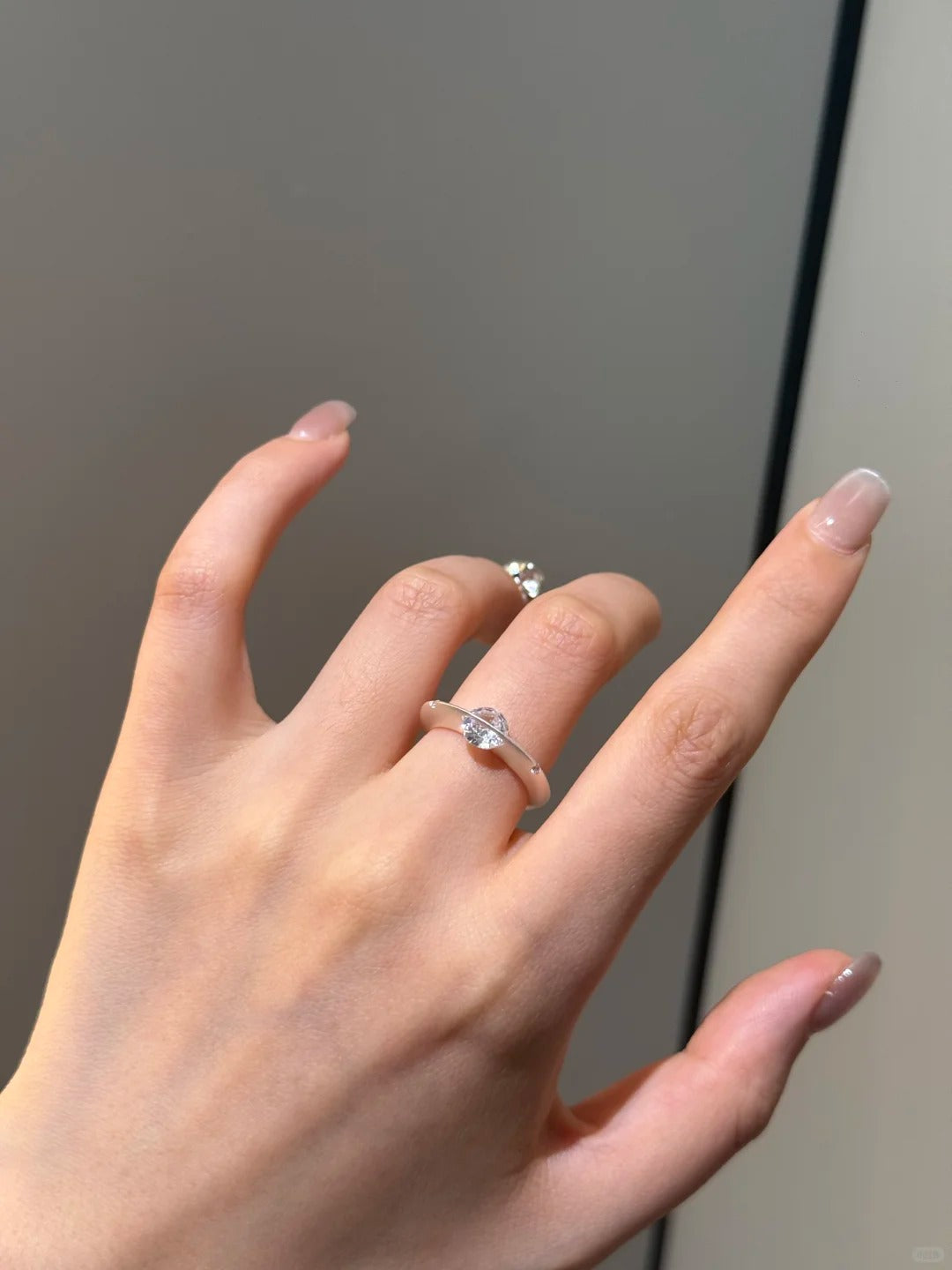 Nhẫn Đá Moissanite Xoay Tiểu Hành Tinh - Bạc Ý S925 - N001347 - HuyK Viễn Chí Bảo