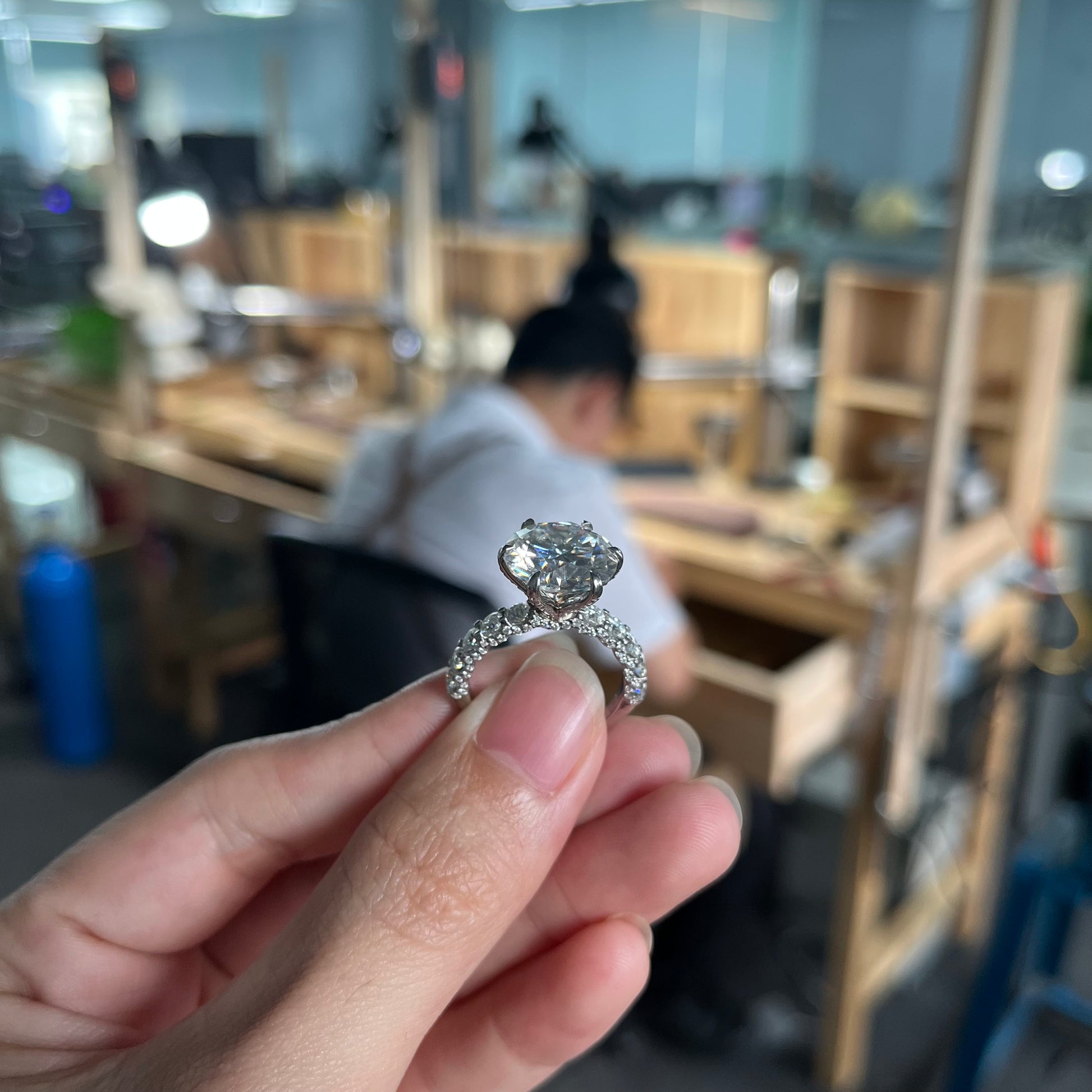 Nhẫn Nữ Đính Đá Moissanite 12mm - Bạc Ý S925- HuyK Viễn Chí Bảo