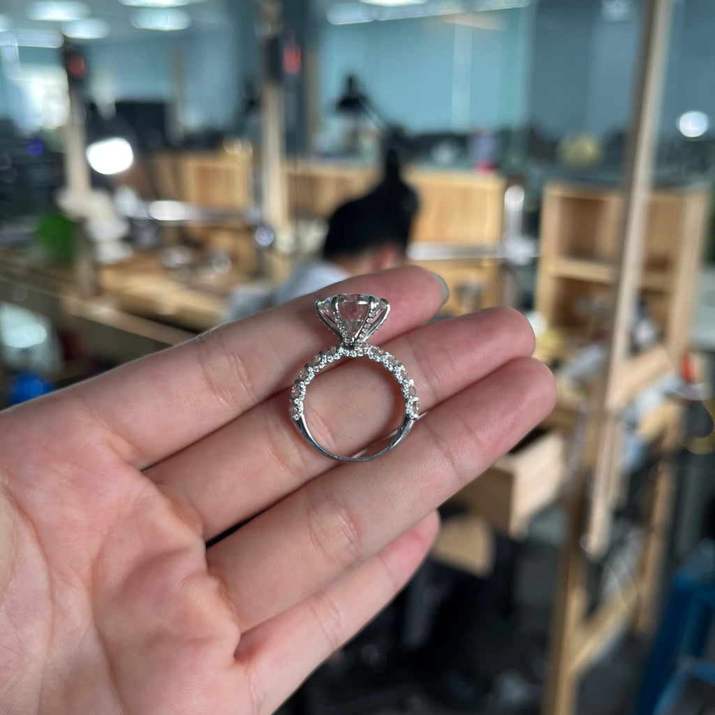 Nhẫn Nữ Đính Đá Moissanite 12mm - Bạc Ý S925- HuyK Viễn Chí Bảo